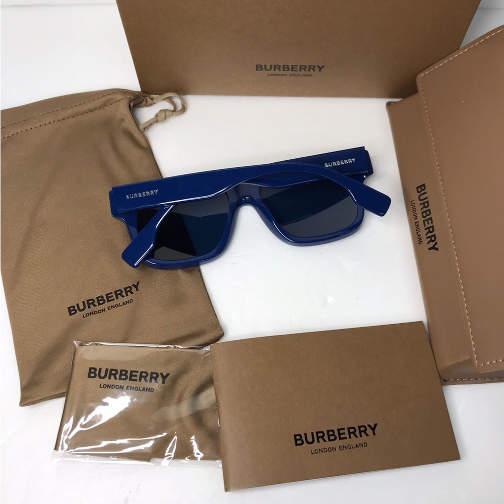 Authentic Burberry Dark Blue Square Men's Sunglasses BE4394 405880 54 - Picture 13 of 15